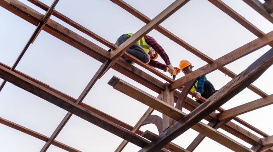 Professional gutter cleaning services in Lewiston, NE